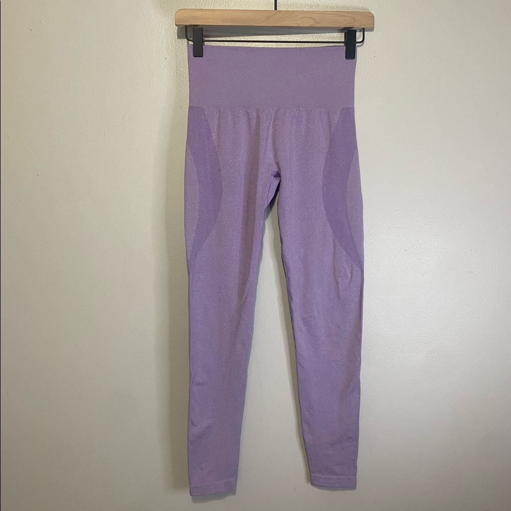 NVGTN Women's Contour Seamless High Waisted Leggings CD4 Lilac Small